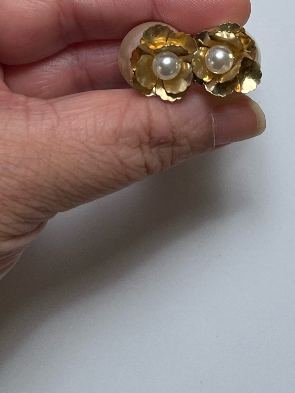 Gold Floral Pearl Stud Earrings - Women Jewelry